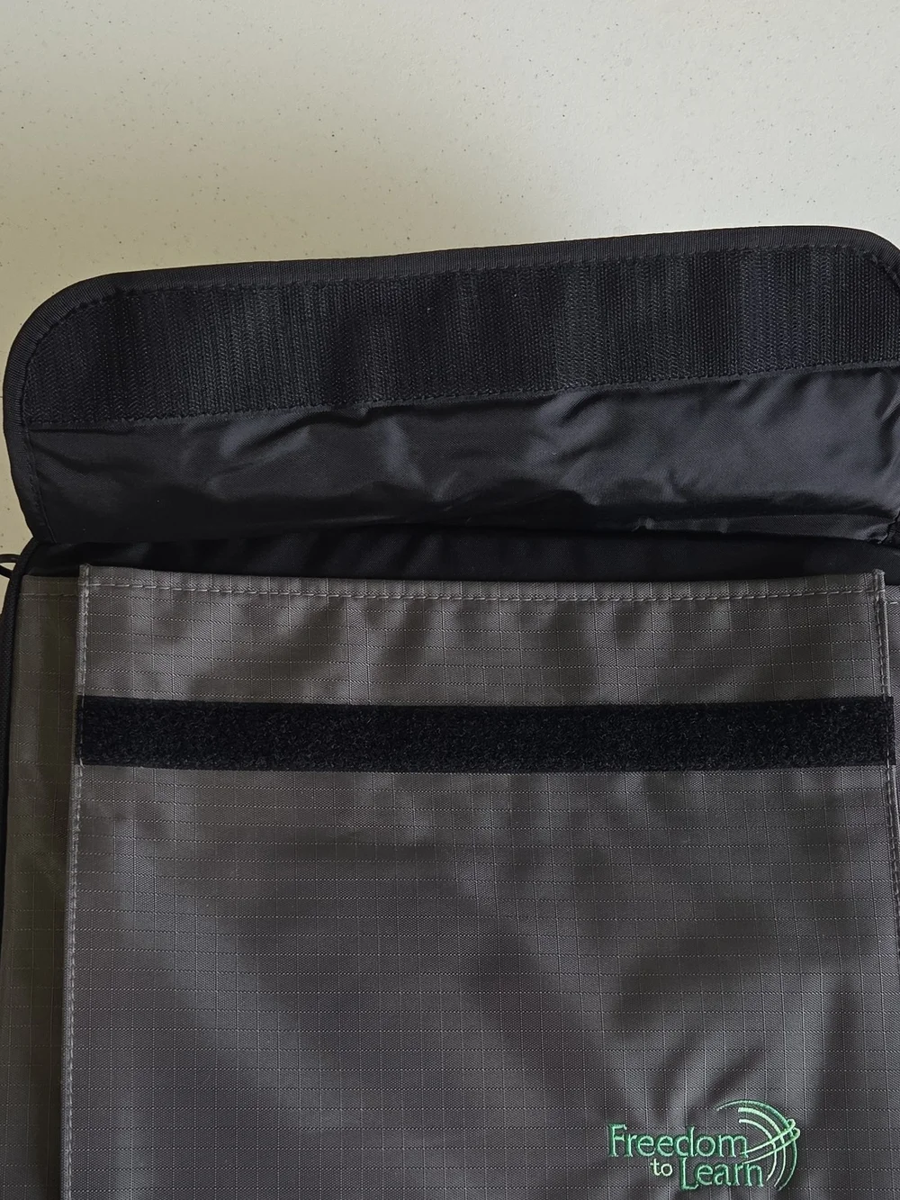 Black Gray Shuttle Laptop Shoulder Strap Or Backpack Cooldeck Surface 15